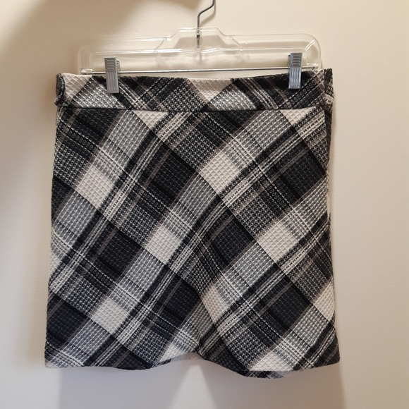 H&M plaid mini skirt - Picture 1 of 2